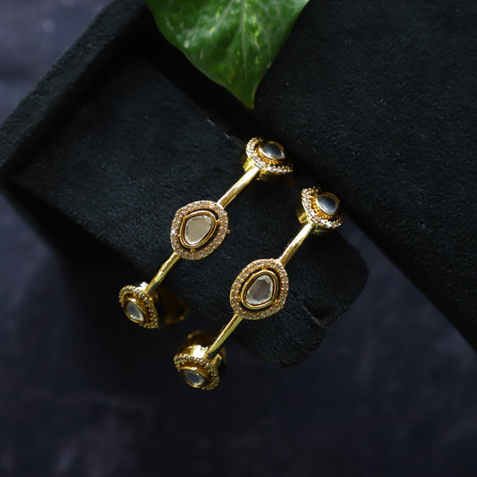 TRENDY KUNDAN BANGALS