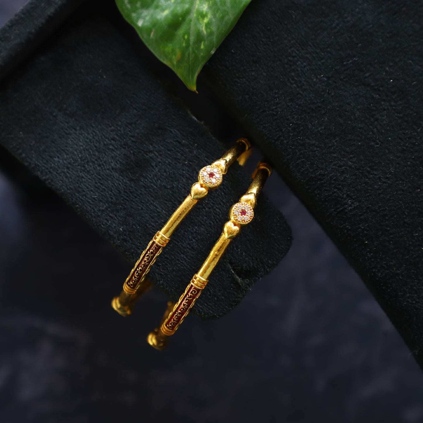 ANTIQUE BANGLE