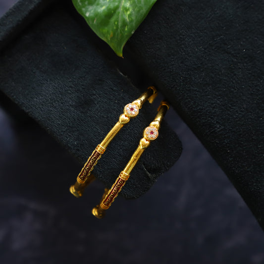 ANTIQUE BANGLE