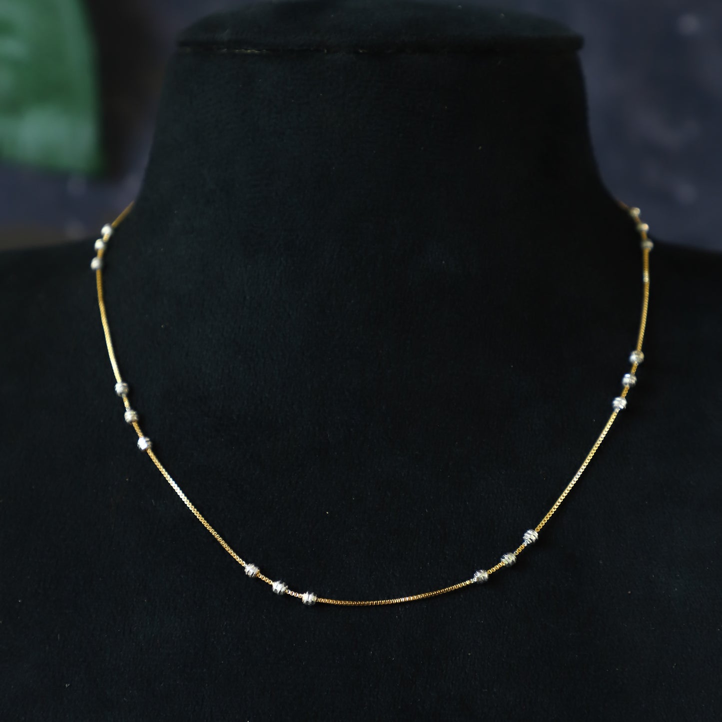 LARK CHAIN