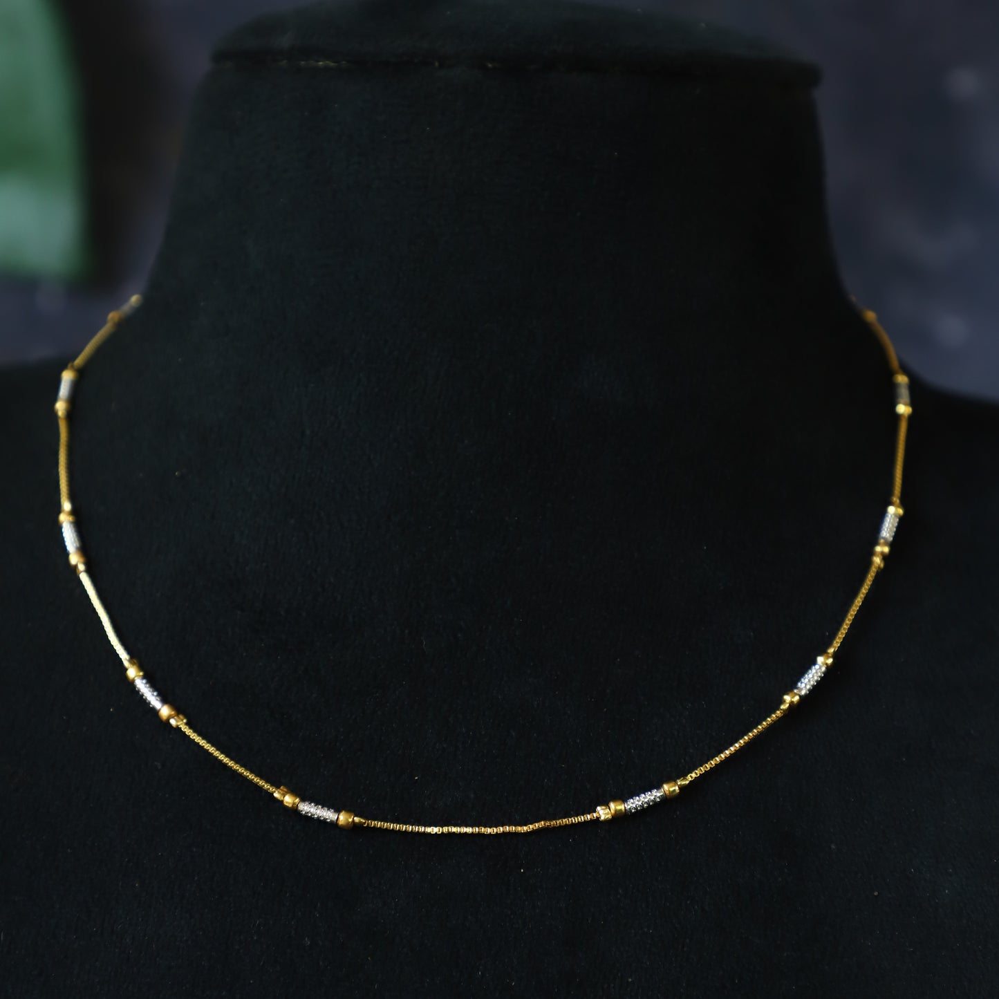 BAILEY CHAIN