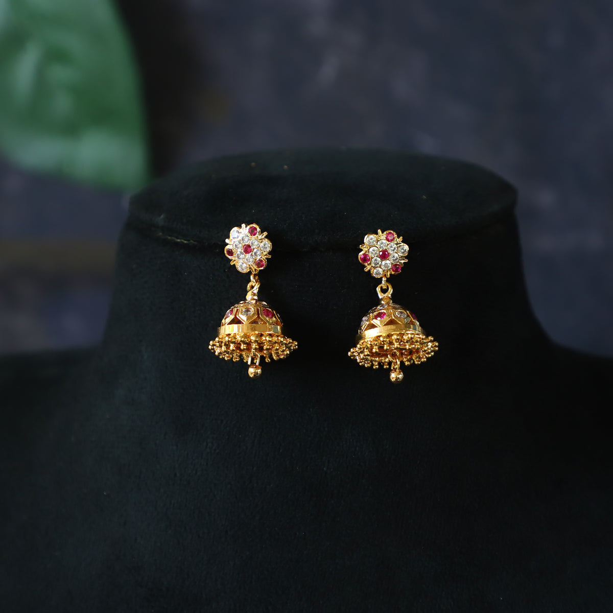 TEDDY EARRING