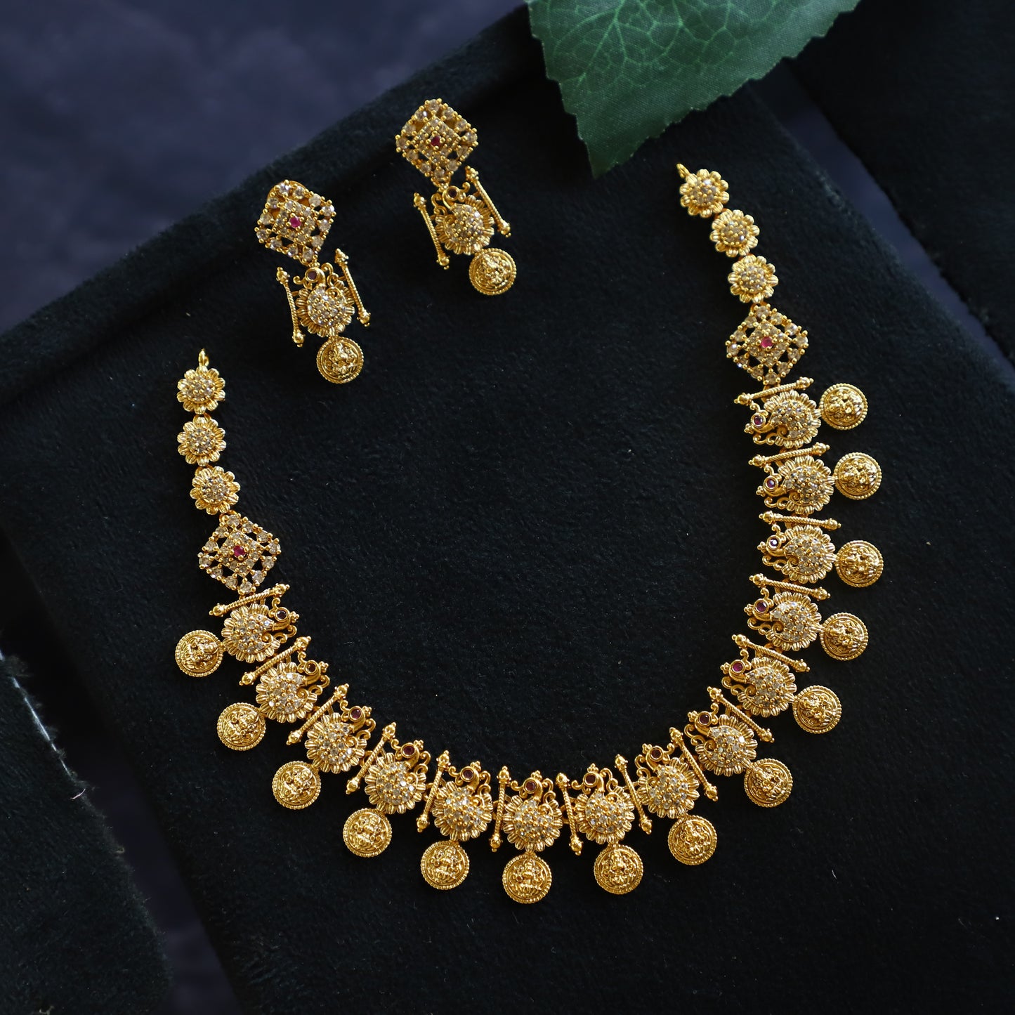 TANNER NECKPIECE
