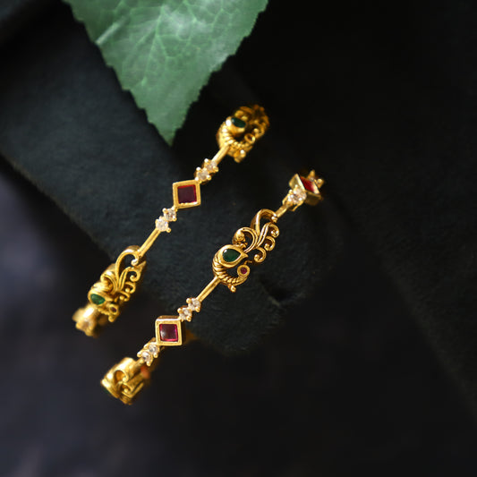 TEDDY BANGLE