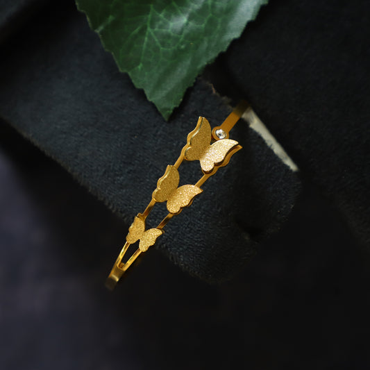 CHARM BRACELET
