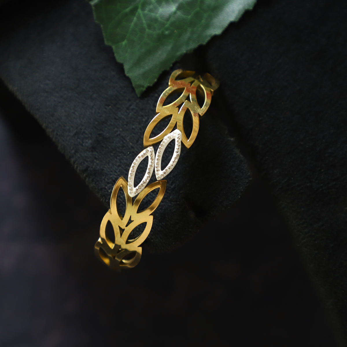 GRIFFIN BRACELET