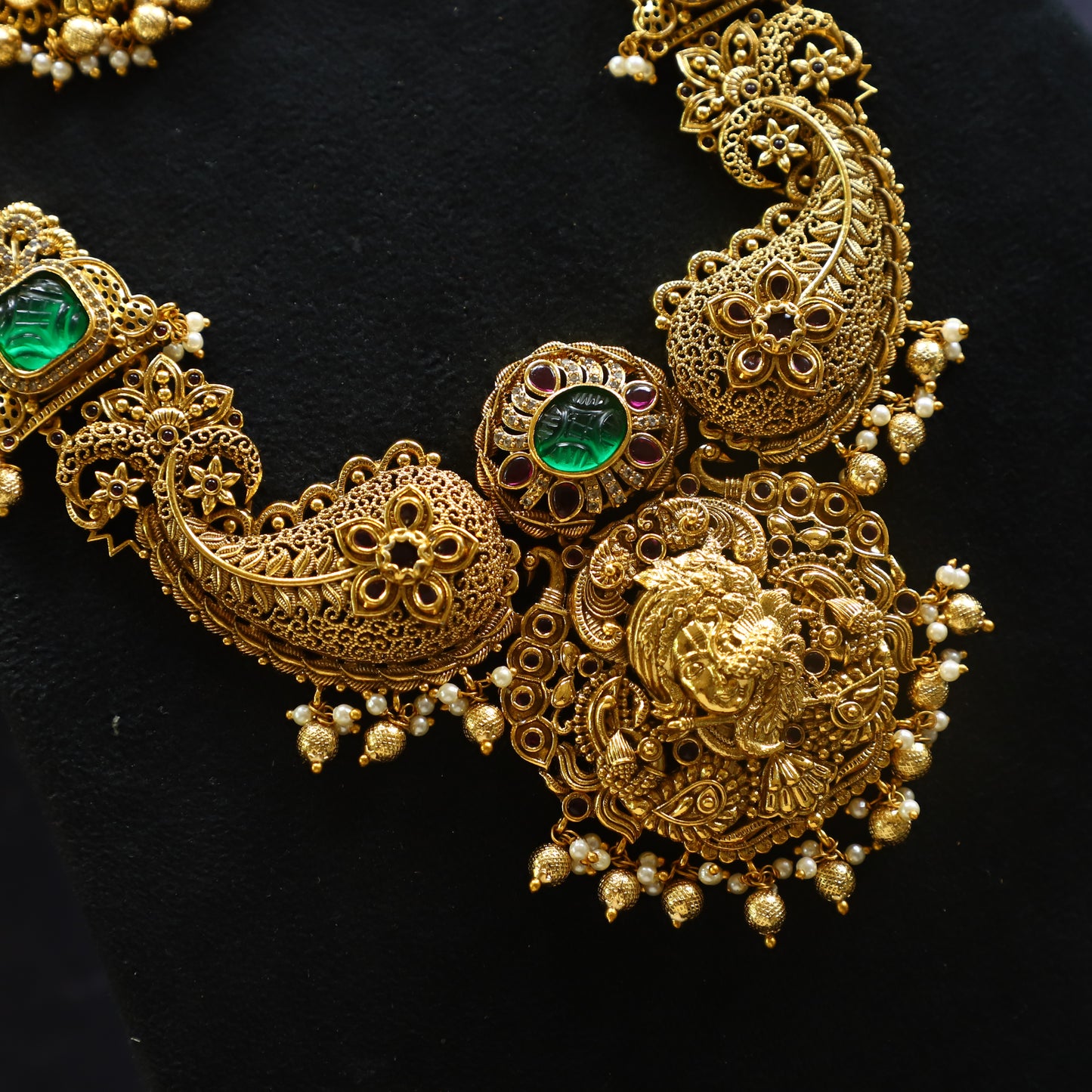 SNICKERS NECKPIECE