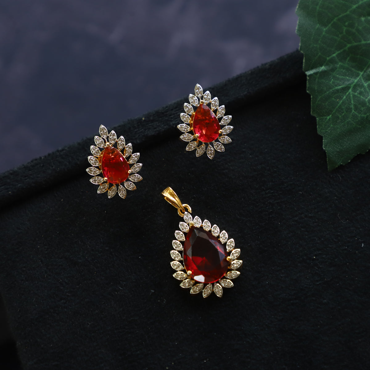 STITCH PENDANT SET
