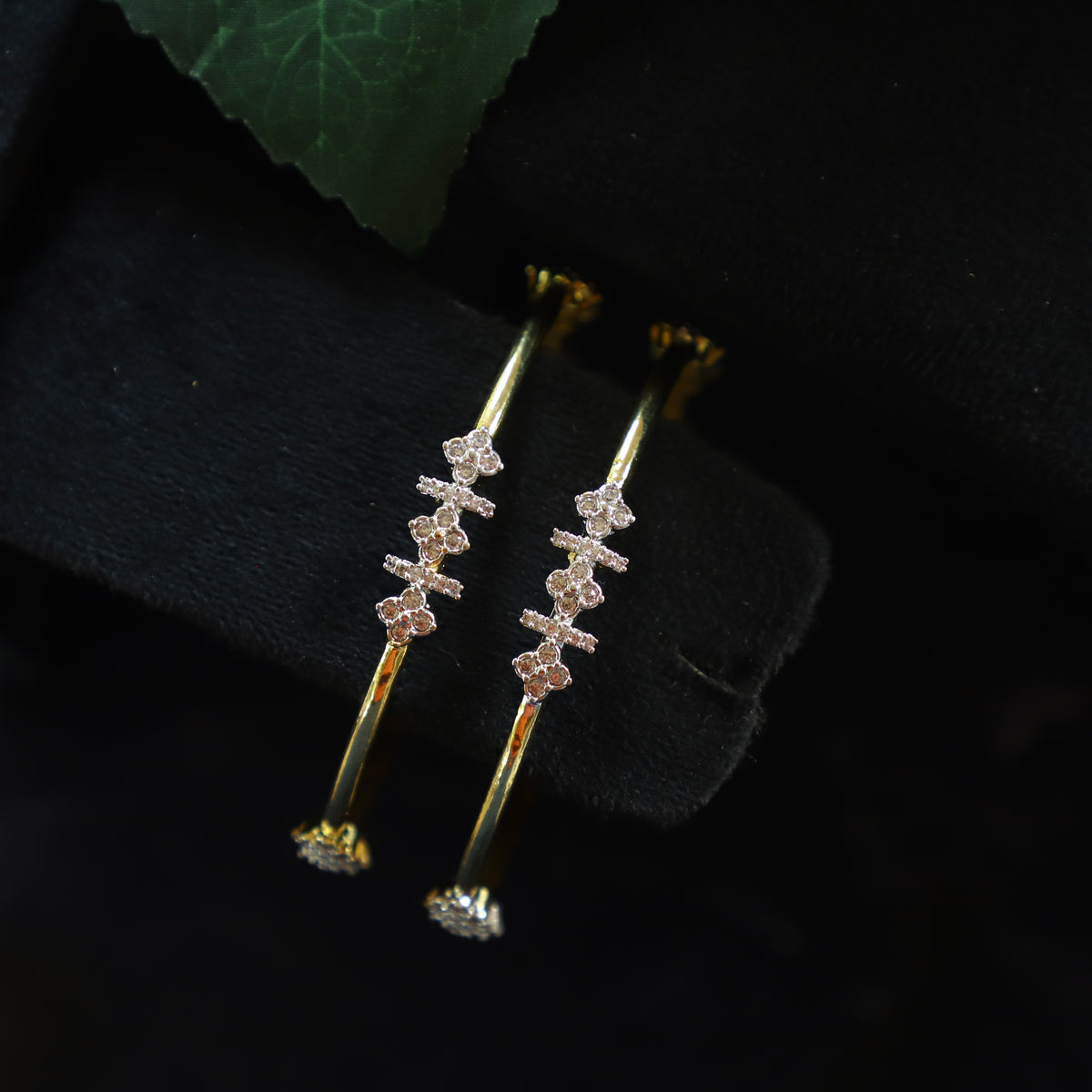 STAR BANGLE