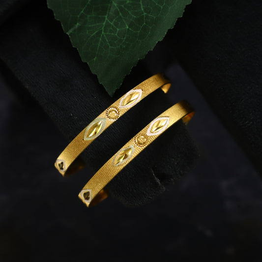 GOLD DESIGN BANGLES