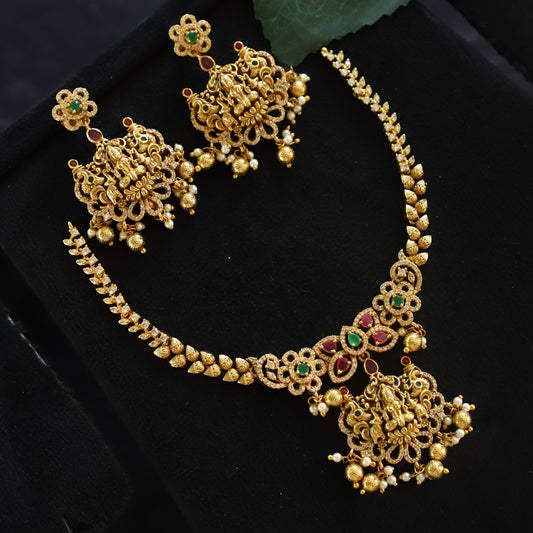 SENSATION NECKPIECE