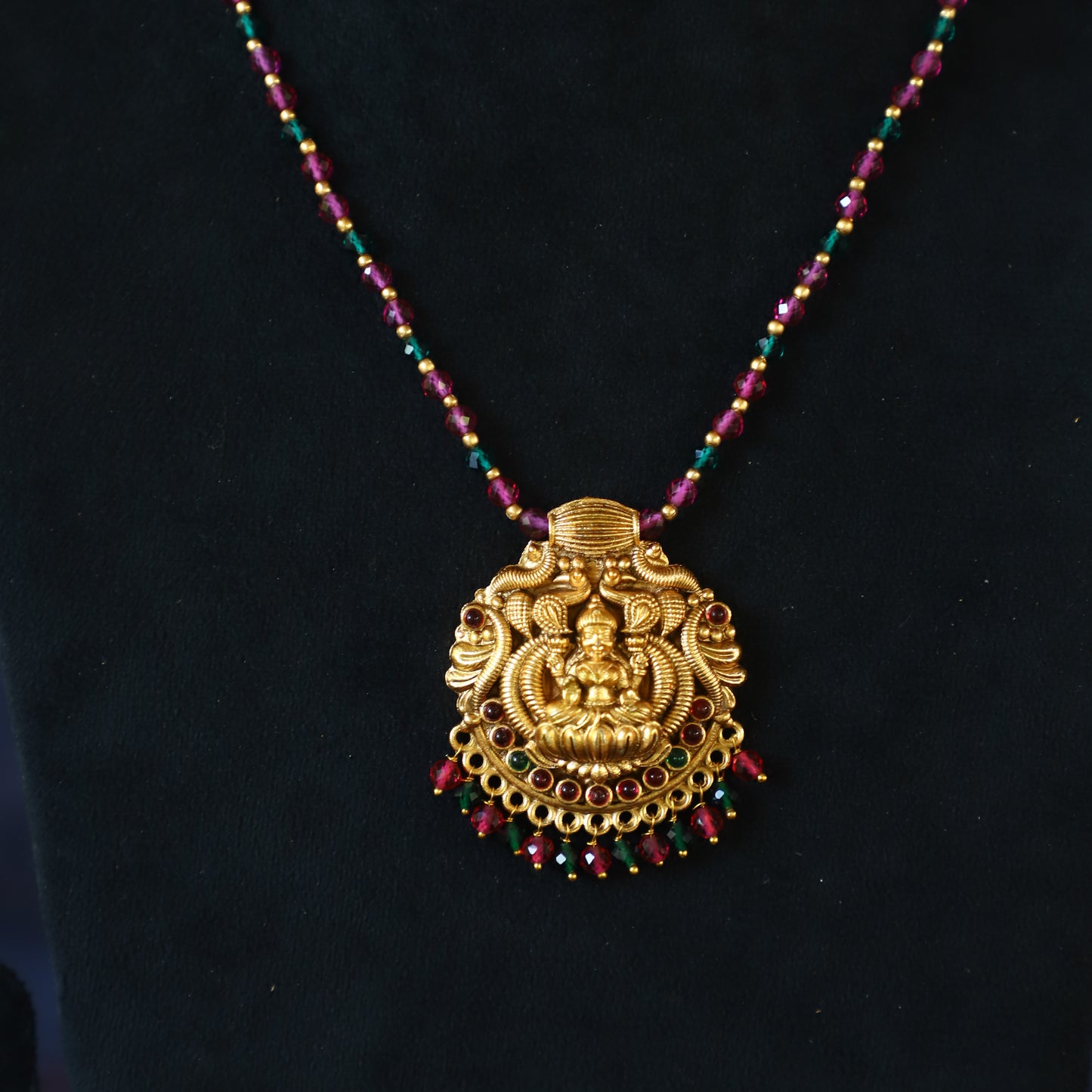 "LAKSHMI " NECKSET