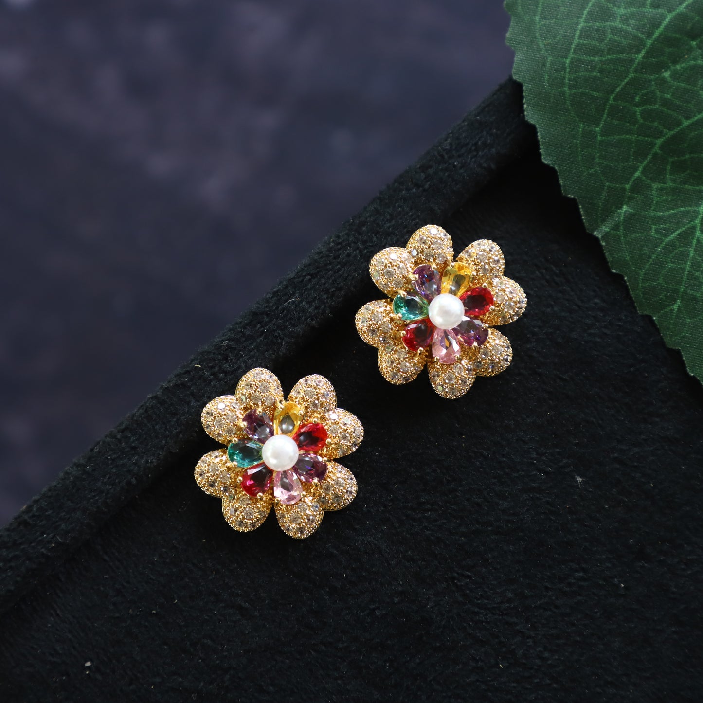 ARUGULA EARRING