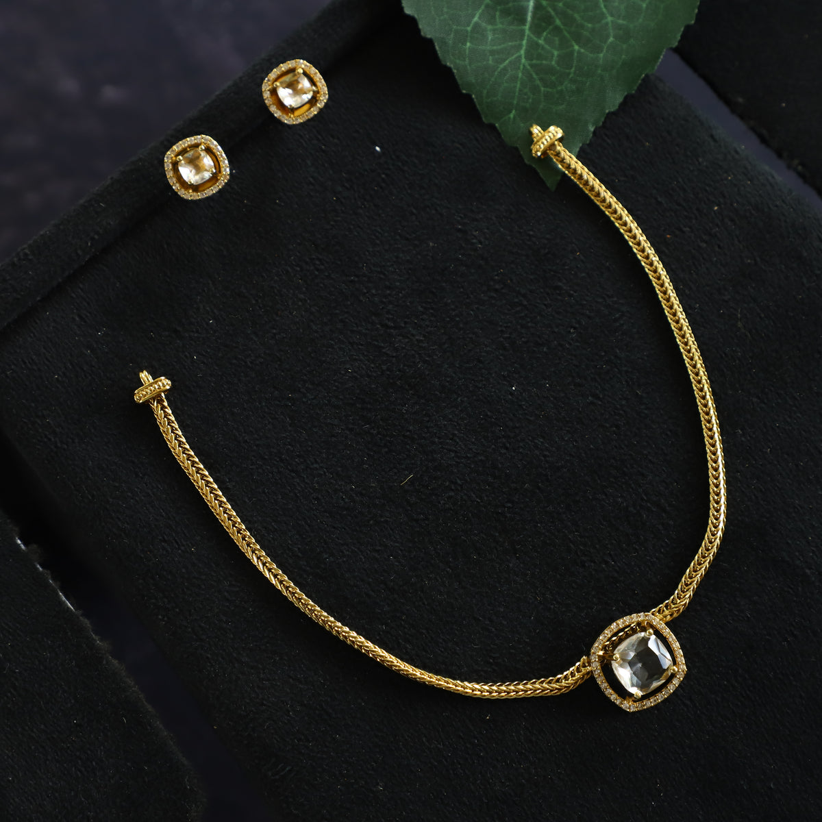 MINT STONE PENDENT SET