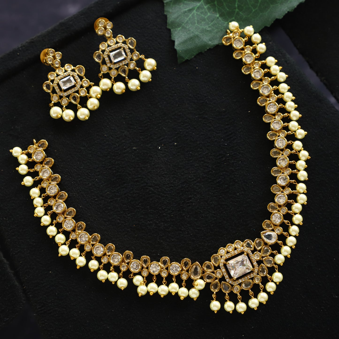 ADAM NECKPIECE