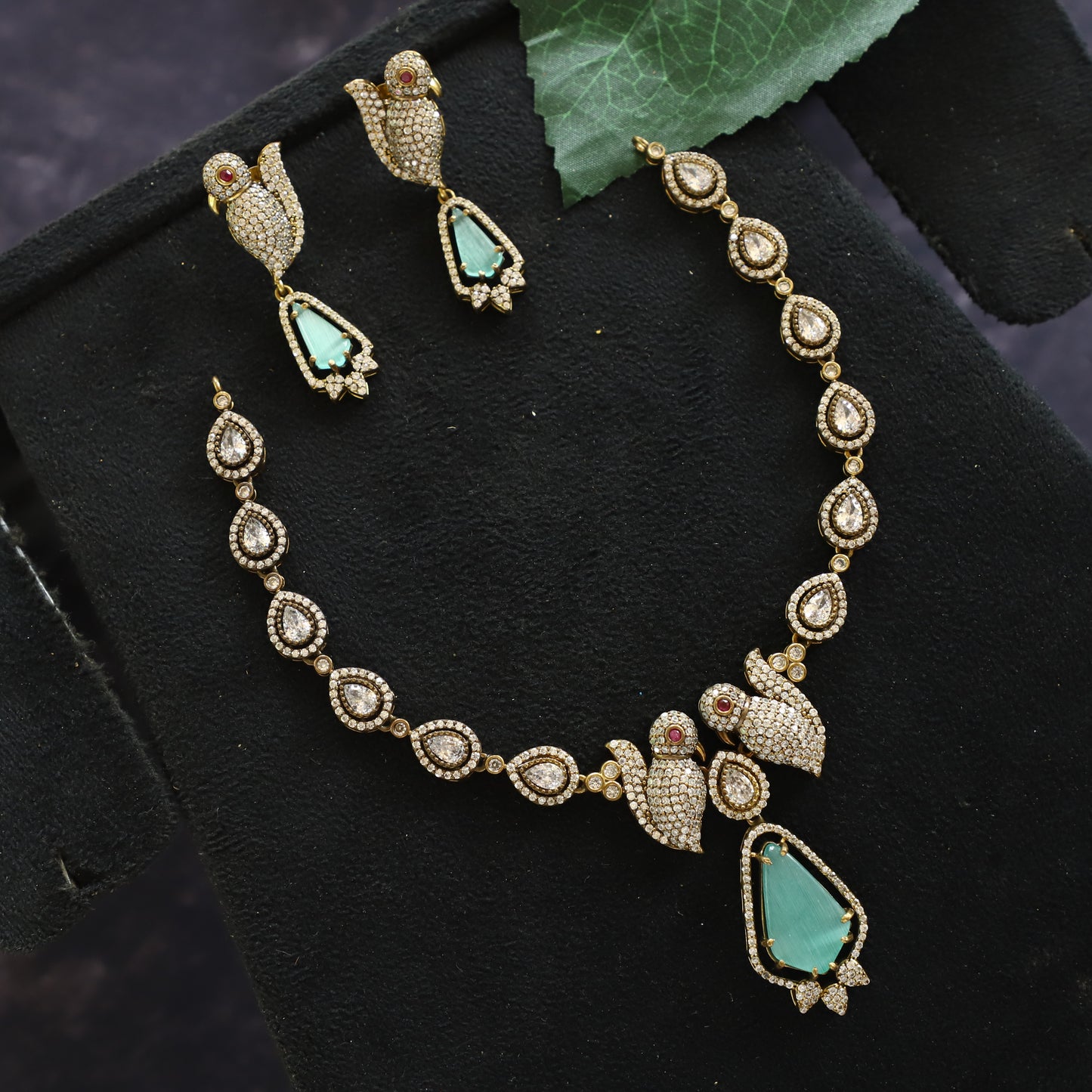 RINGO NECKPIECE