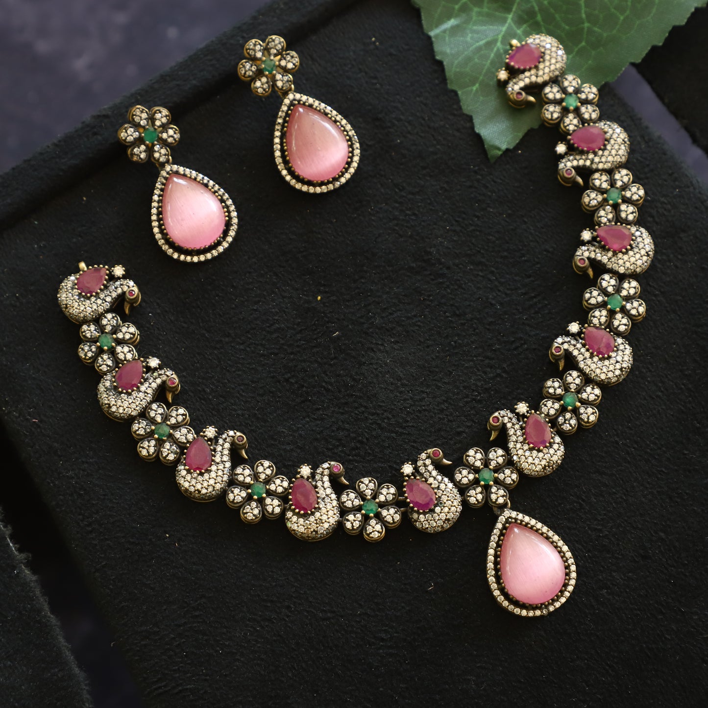 PEACOCK NECKPIECE