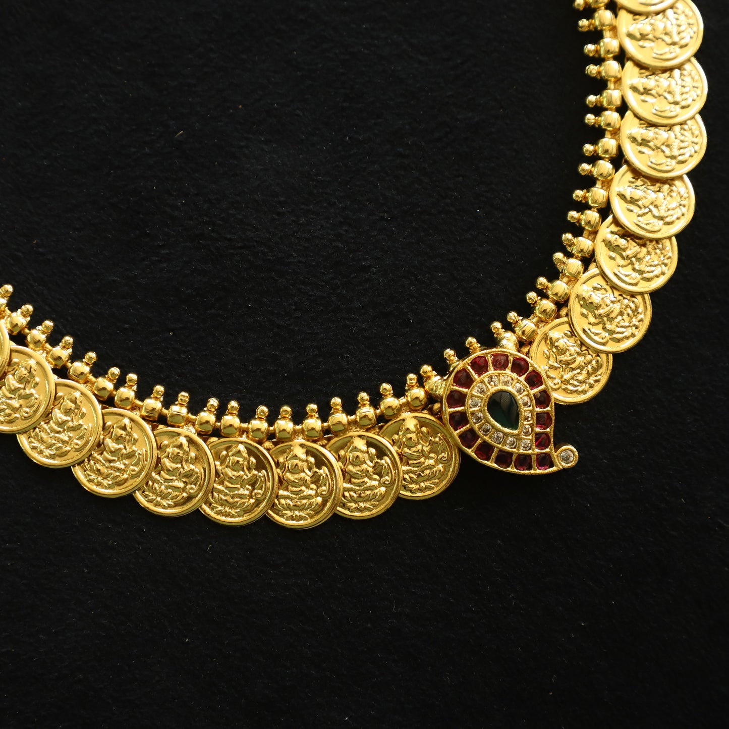 COIN AAM NECKPIECE