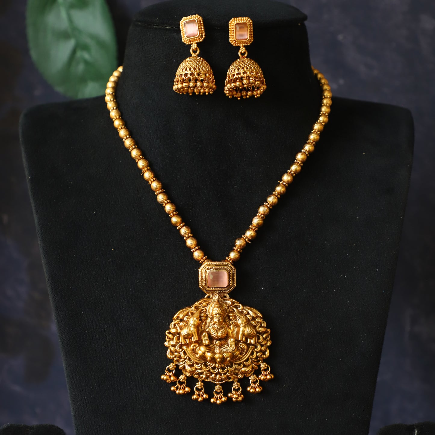 ANTIQUE LAKSHMI NECKPIECE