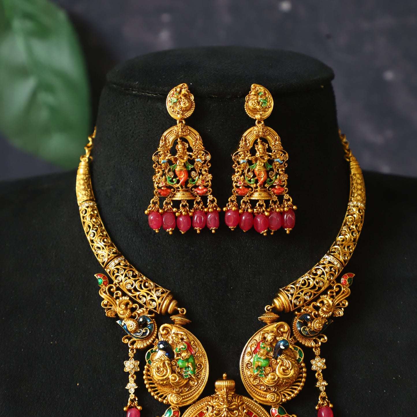 BERNARD NECKPIECE