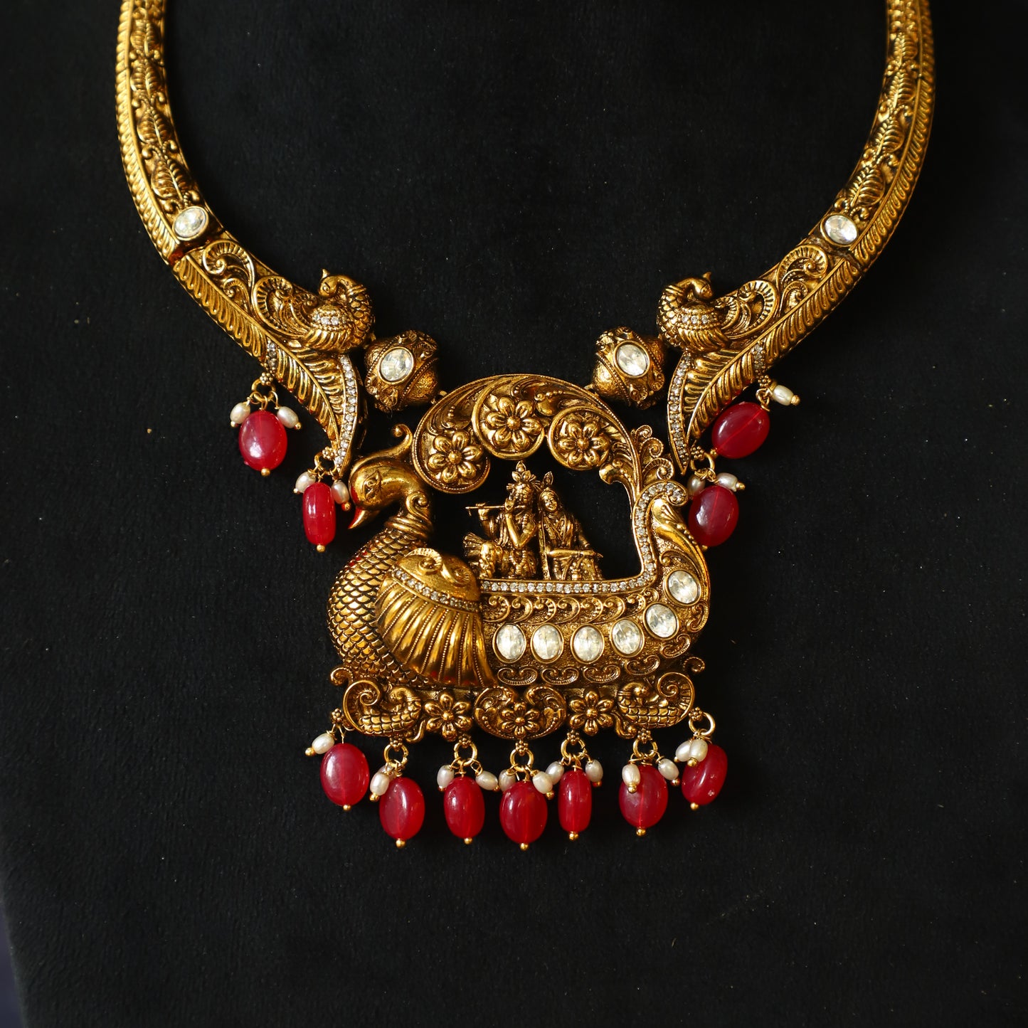 KRISH RADHA NECKPIECE