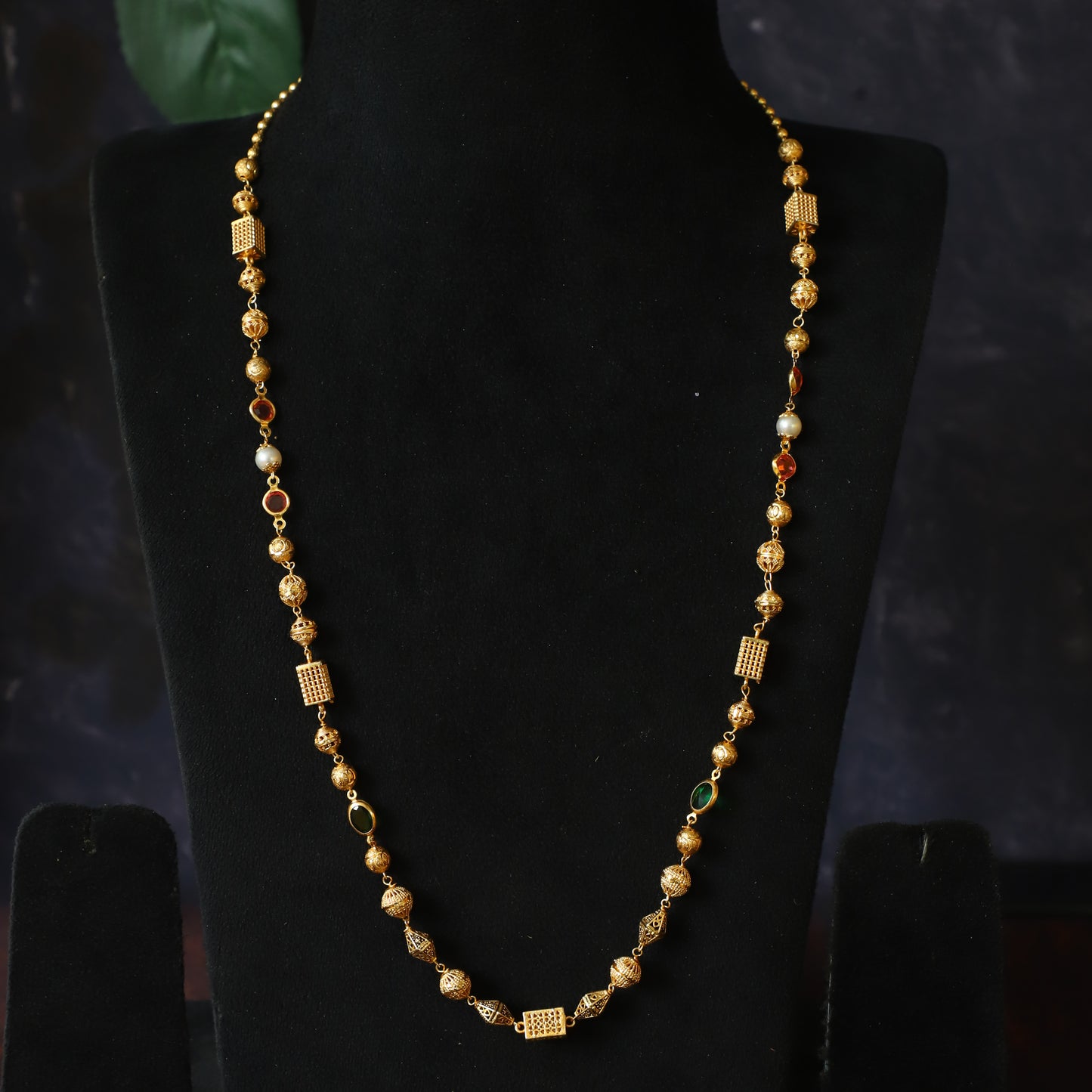NAVARATHAN STONE BALL CHAIN
