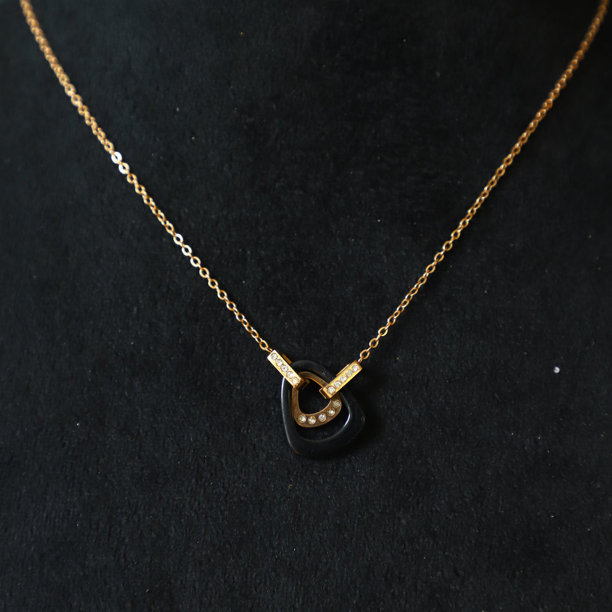 BLACK -CHAIN