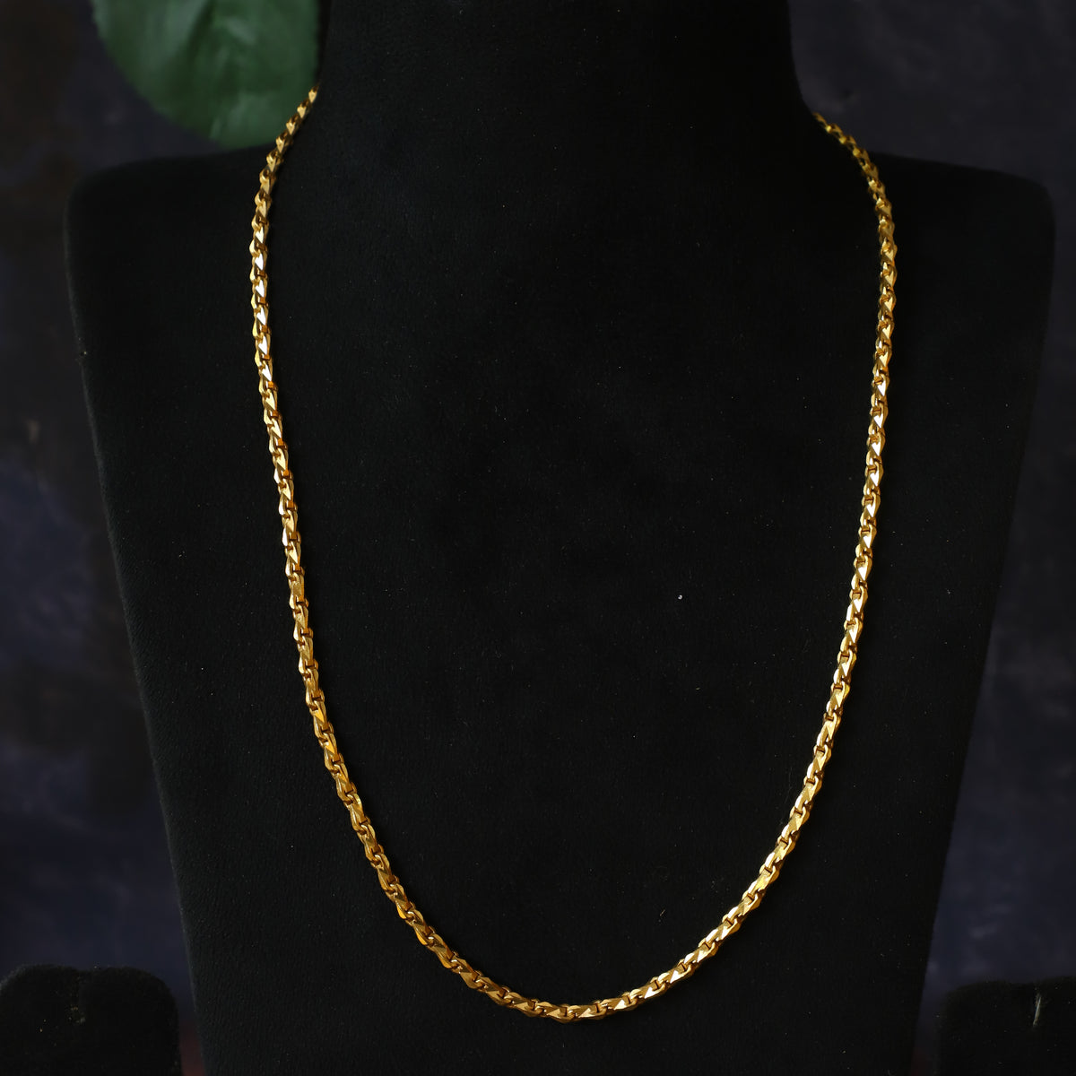 LILY IMPON CHAIN