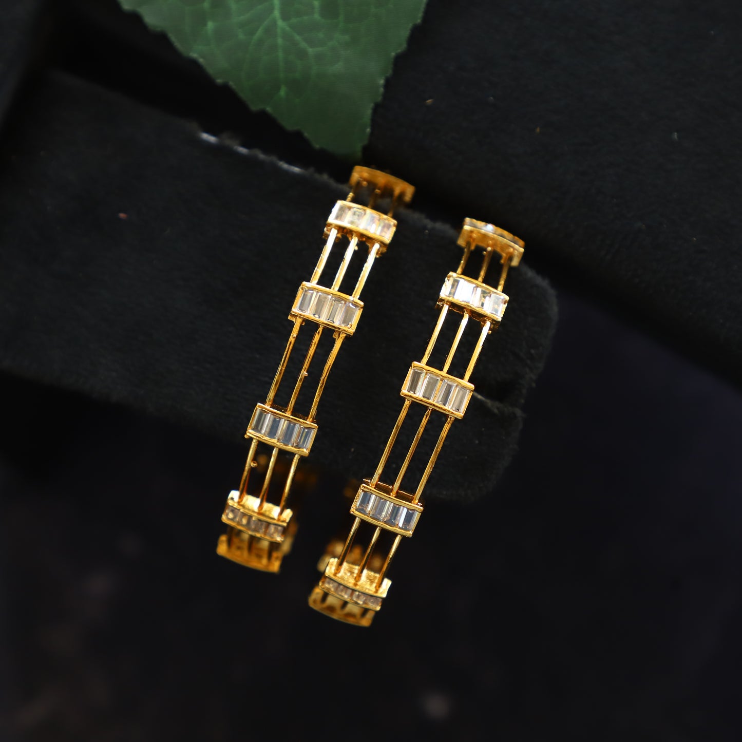 VIONA BANGLE