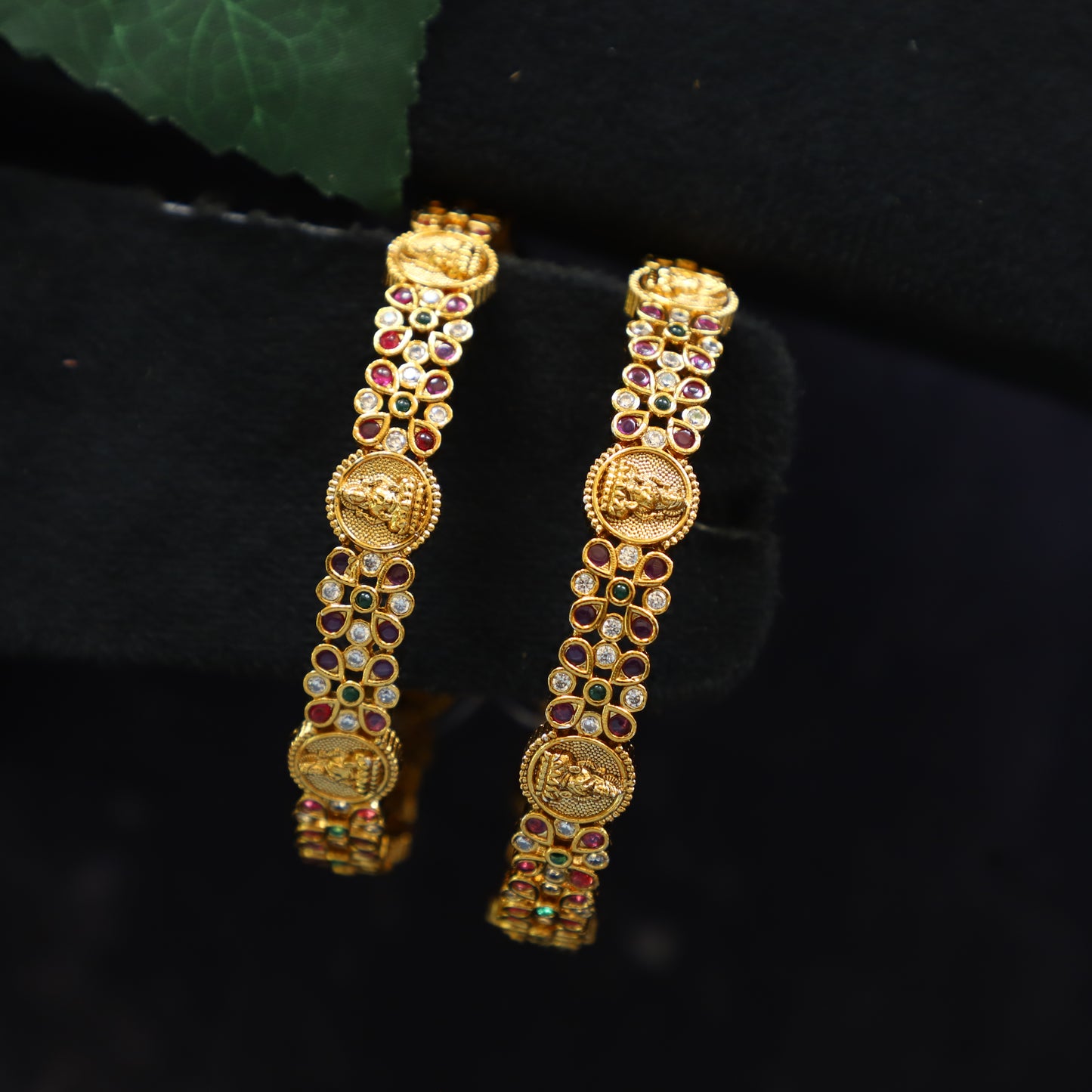 LINCOLN BANGLE