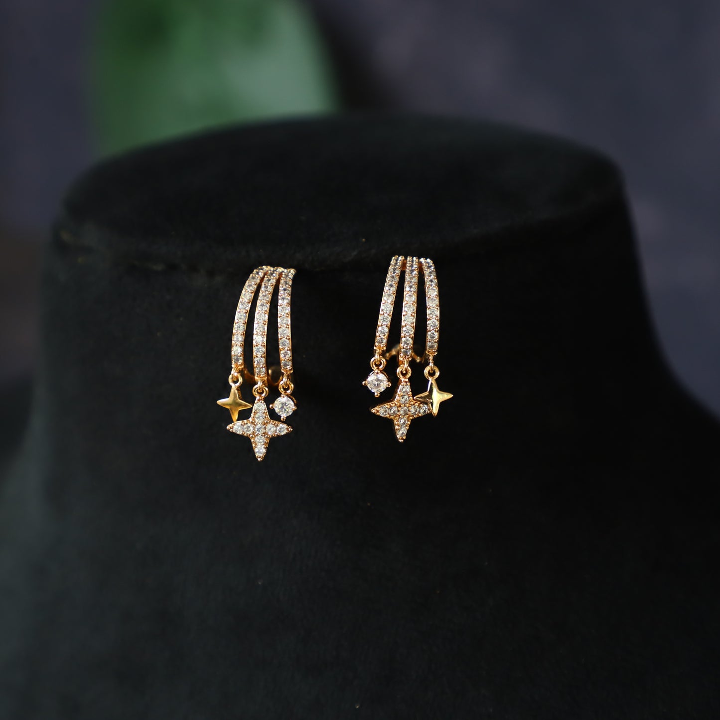 AVA EARRING