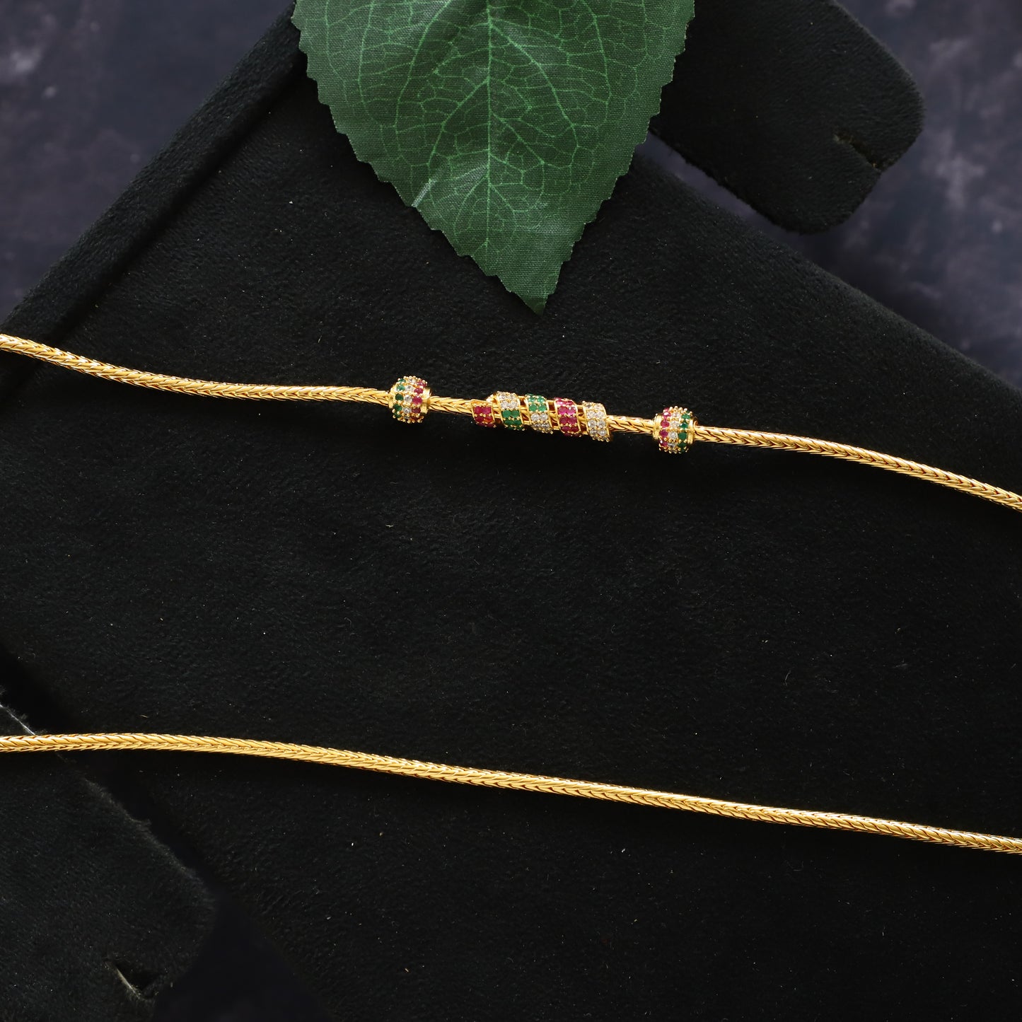 VANCE CHAIN