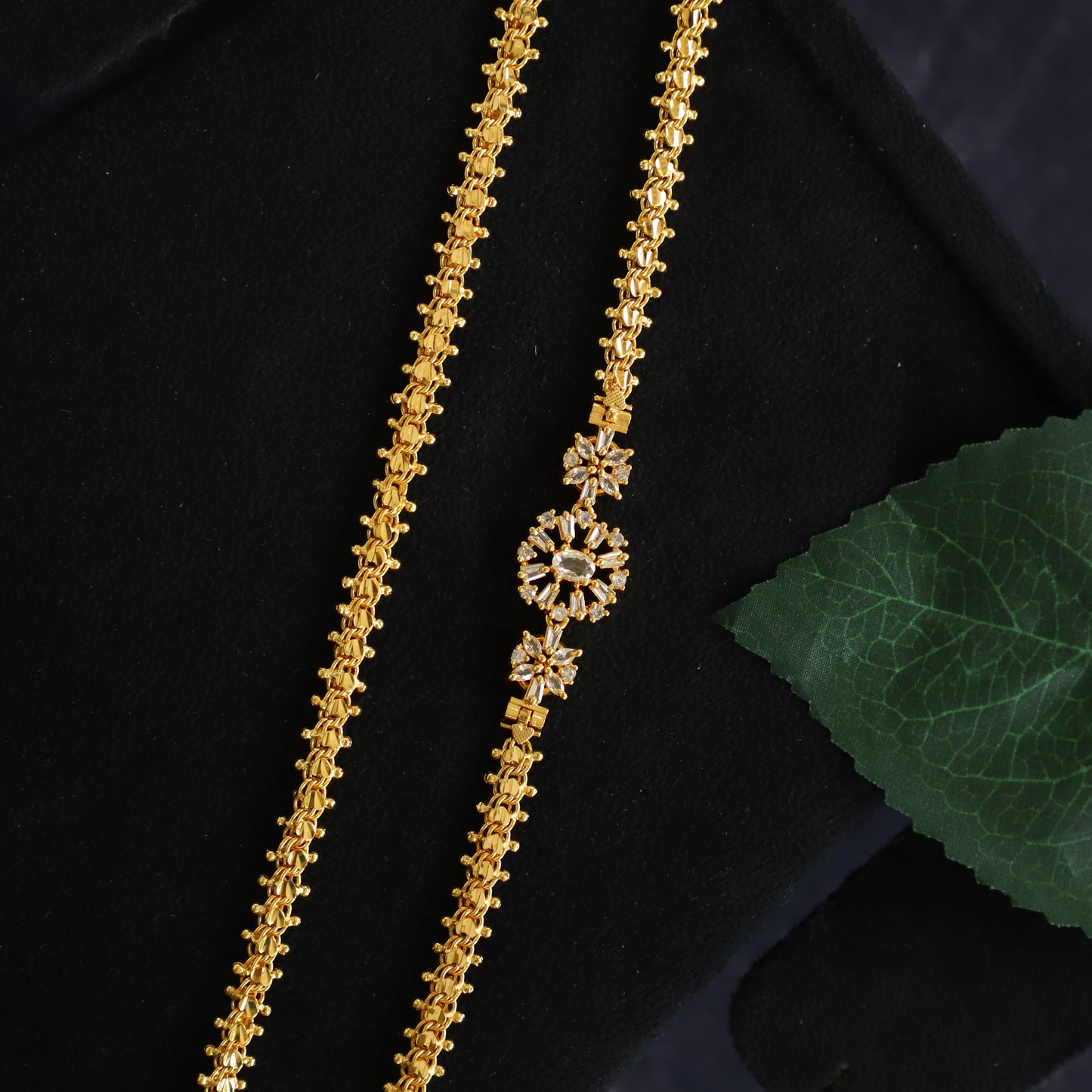 SANDY CHAIN