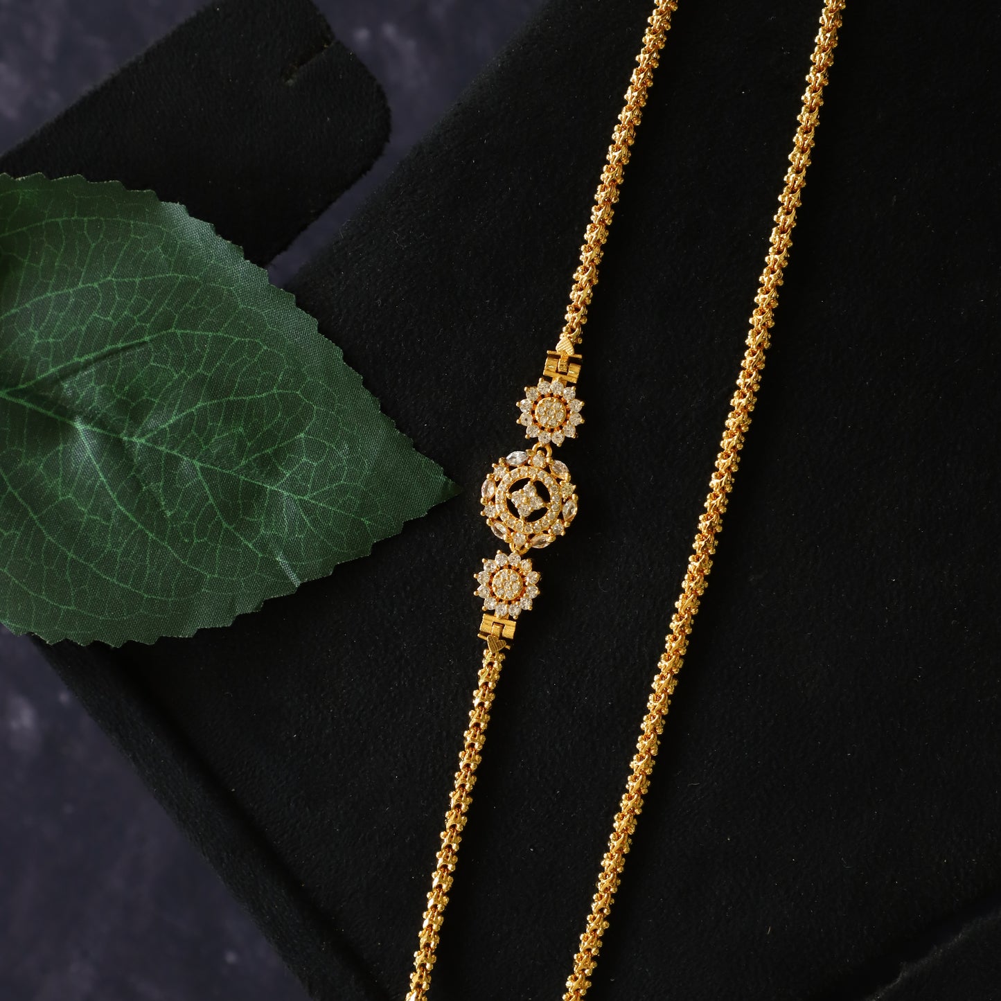 REED CHAIN