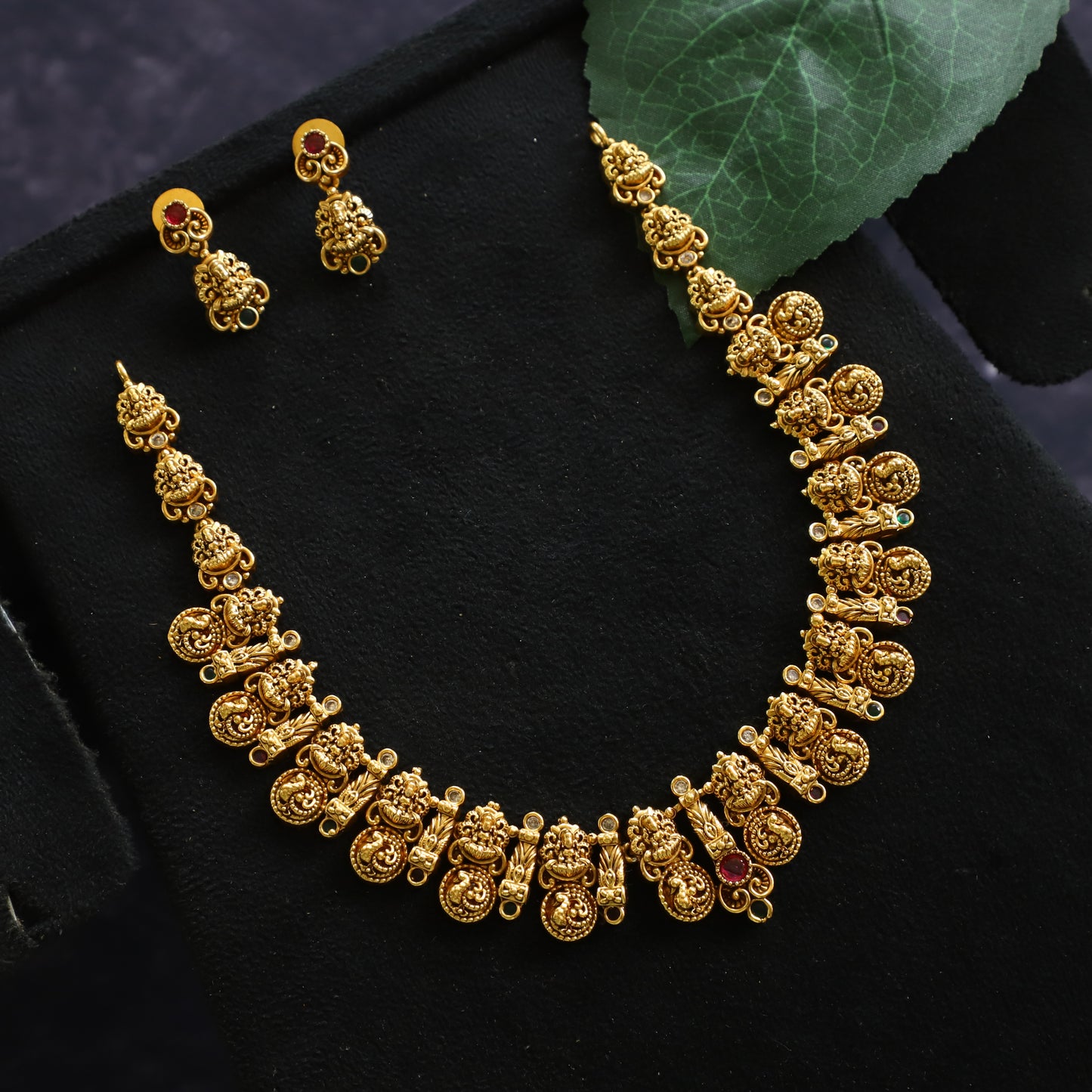 DEV NECKPIECE