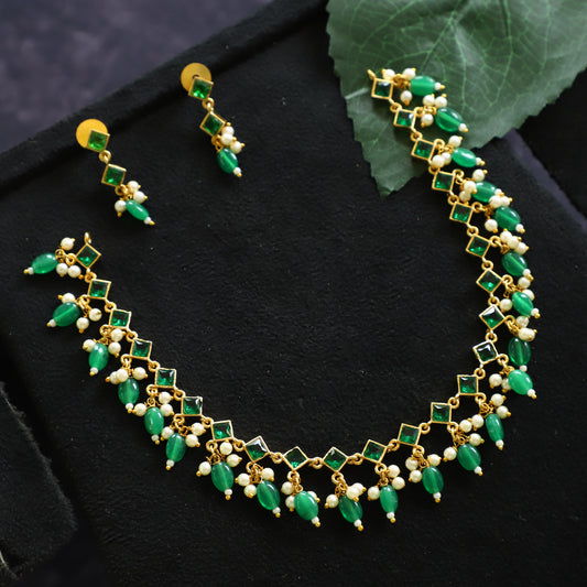 KUNDAN NECKPIECE