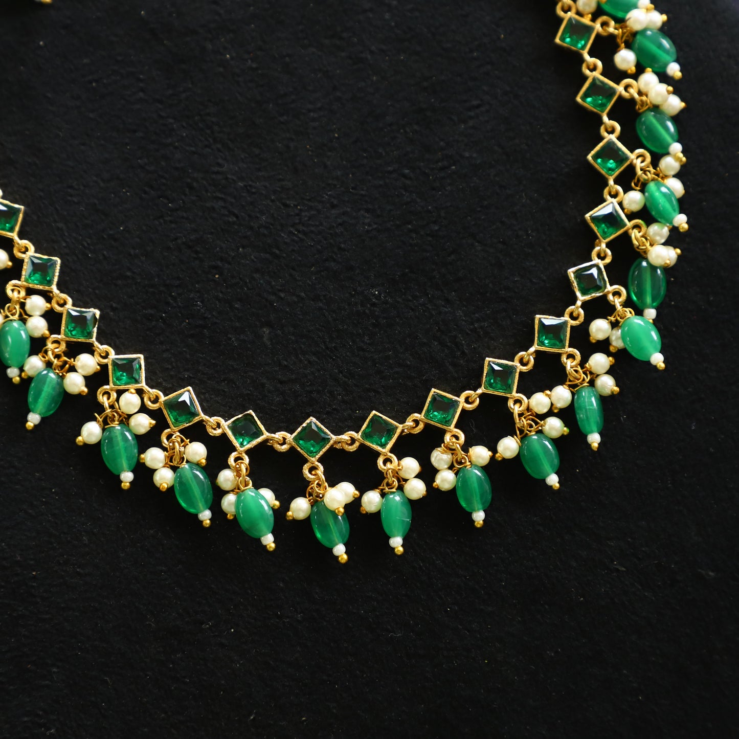 KUNDAN NECKPIECE