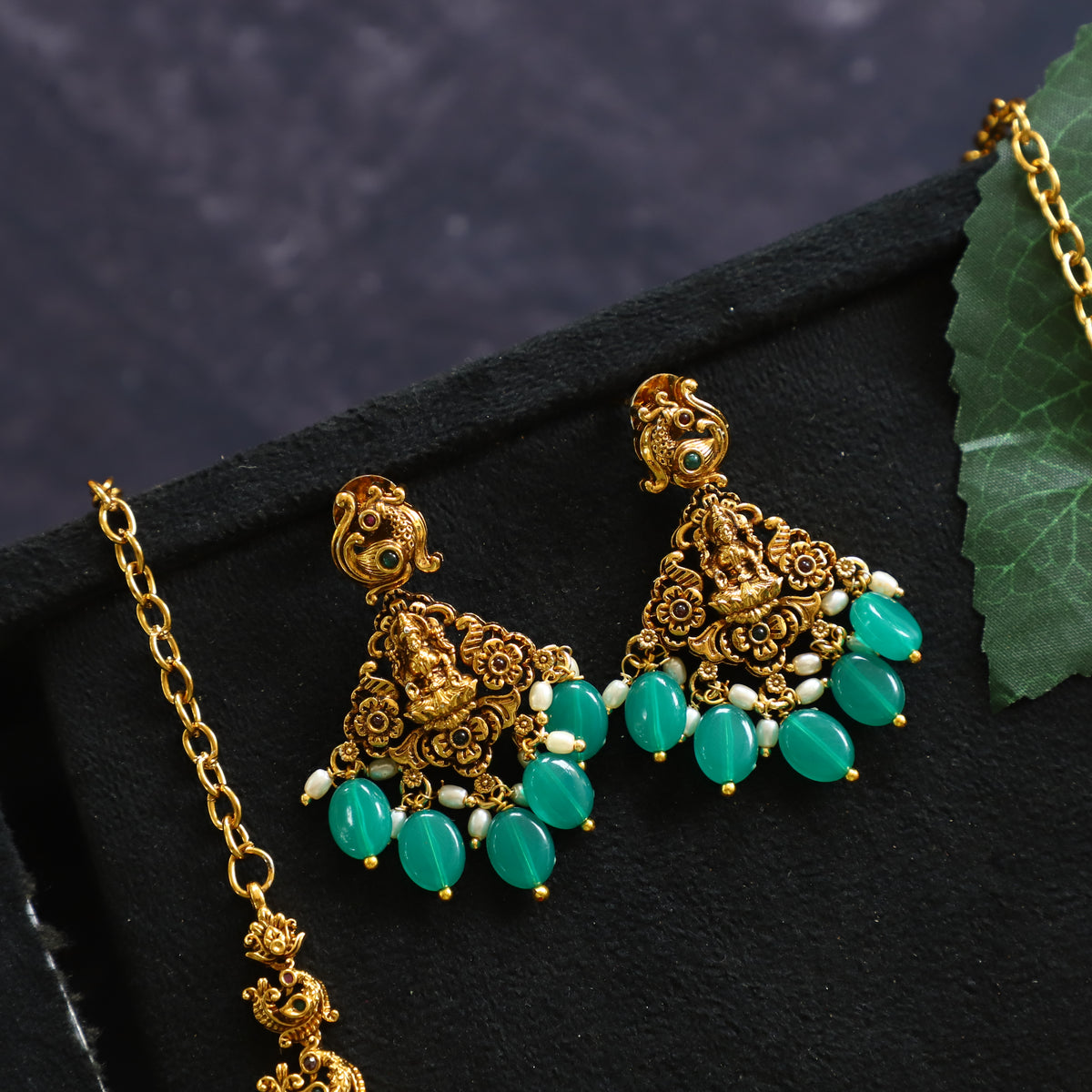 ANTIQUE LAKSHI NECKPIECE