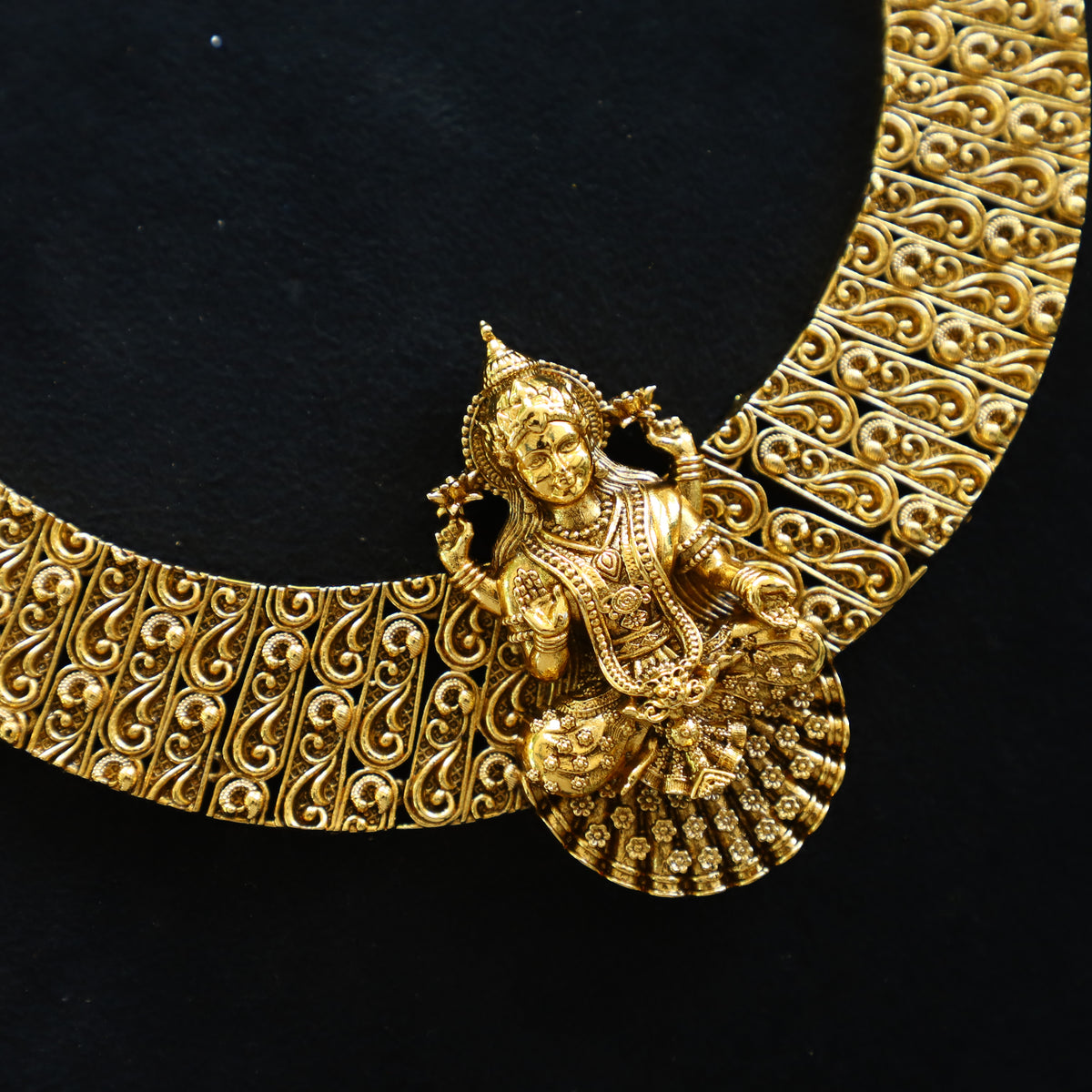 RISHI NECKPIECE