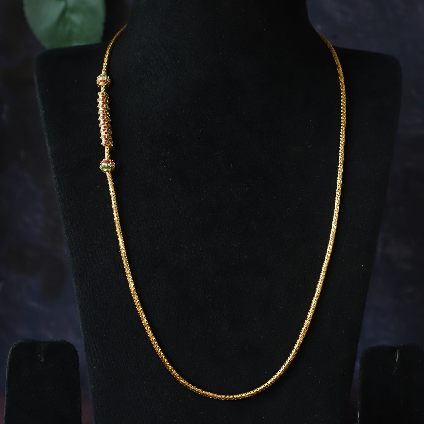 LUCY CHAIN
