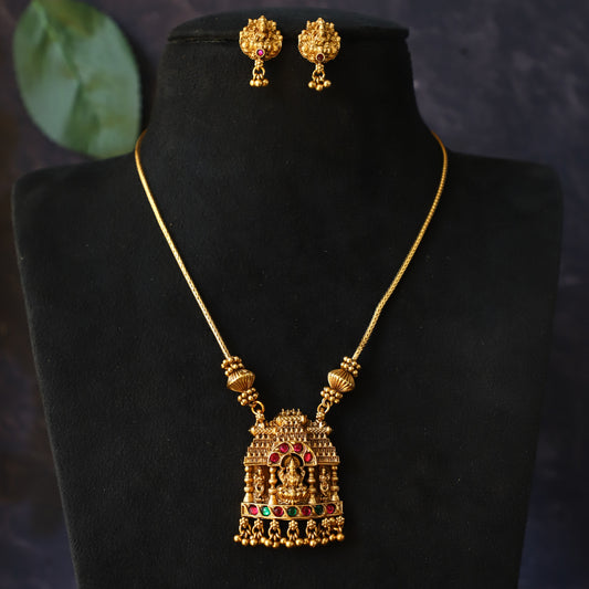 NOAH NECKPIECE