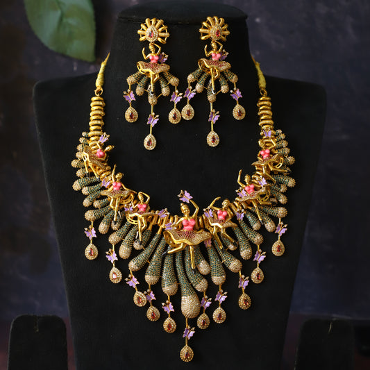 SOREN NECKPIECE