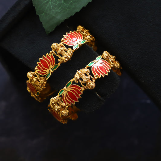 CUTE LOTUS BANGLE