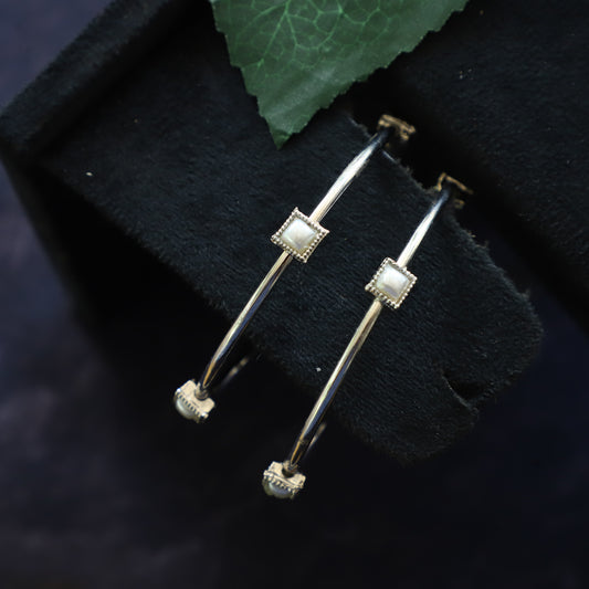 TRENDY SILVER BANGLE