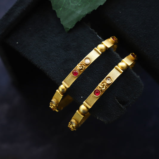 MONI BANGLES
