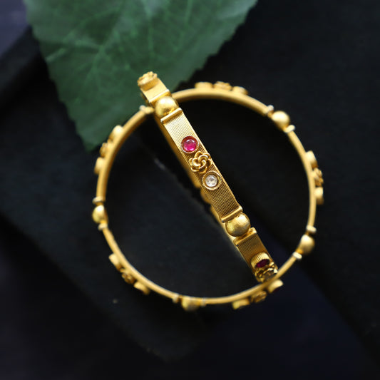 MONI BANGLES