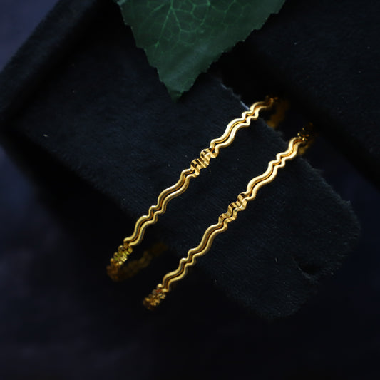 ZIG ZAG BANGLES