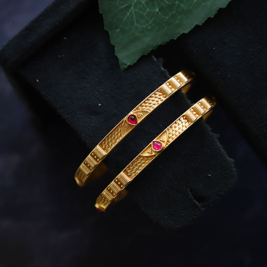 ANTIQUE DROP BANGLE