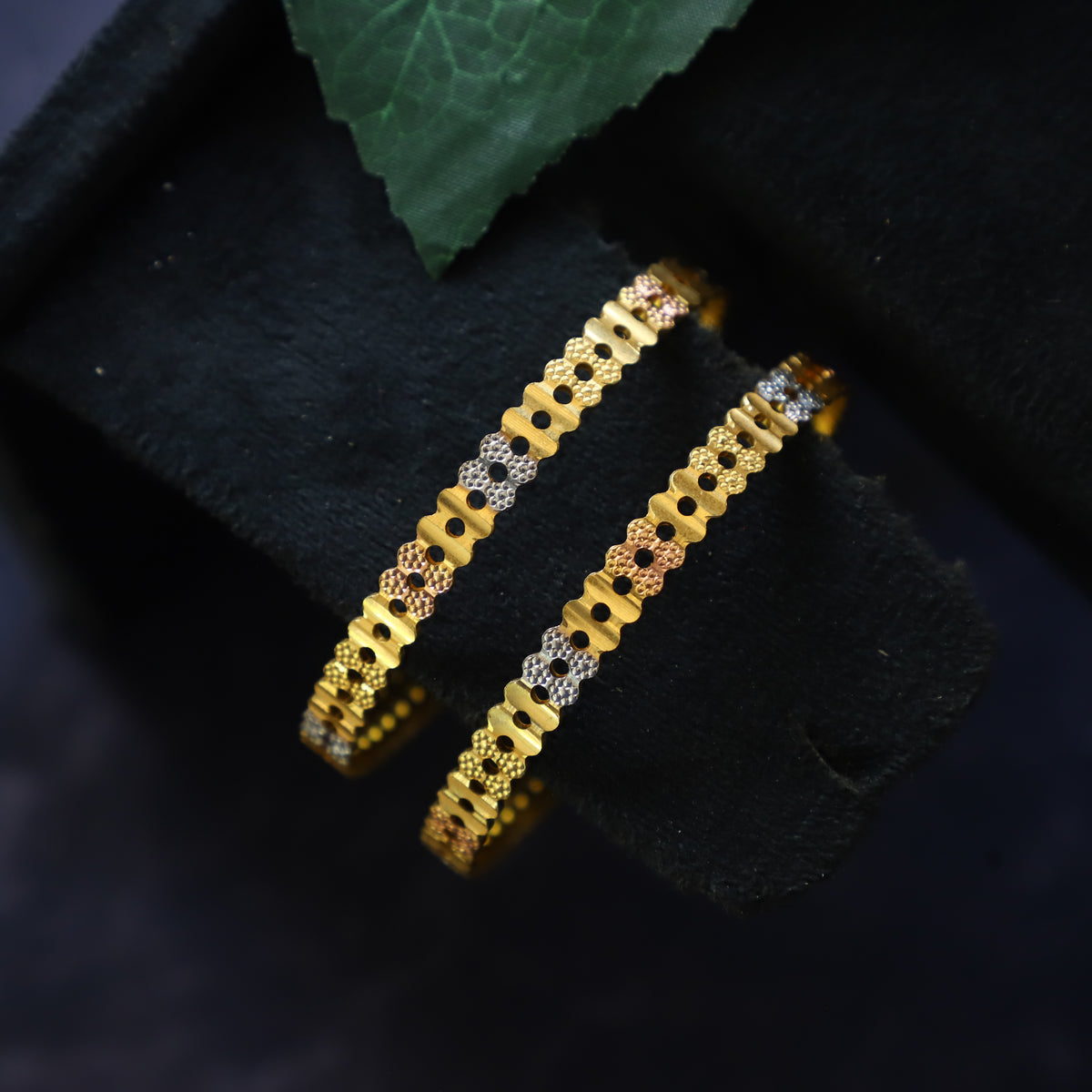 ""UNCUT"" BANGLES