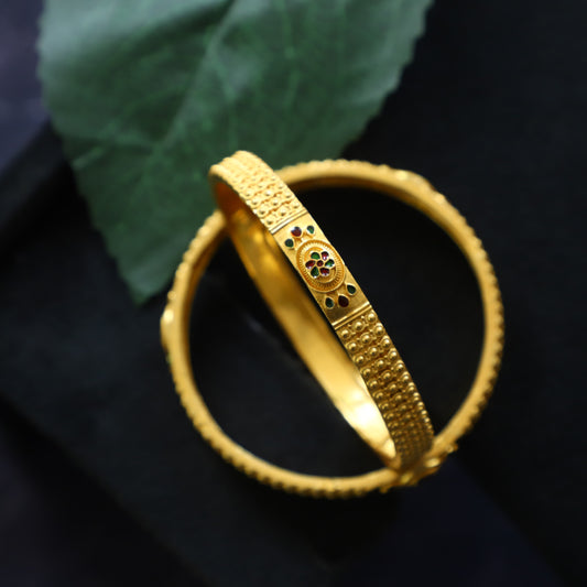 ANTIQUE BANGLE